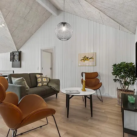 5 Star In Holiday home